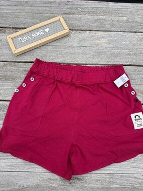 Disney Parks Star Wars "Women of the Galaxy" shorts size medium NWT